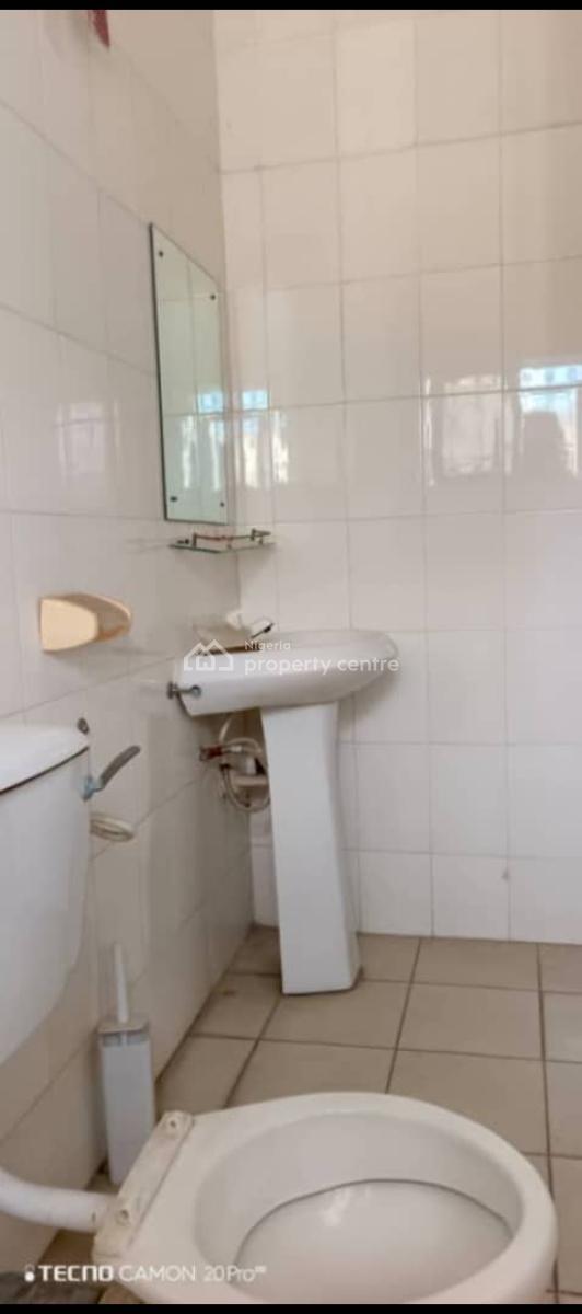 1 Room Corporate Office Ensuite with Ac, Ikota Villa Estate, Lekki, Lagos, Commercial Property for Rent