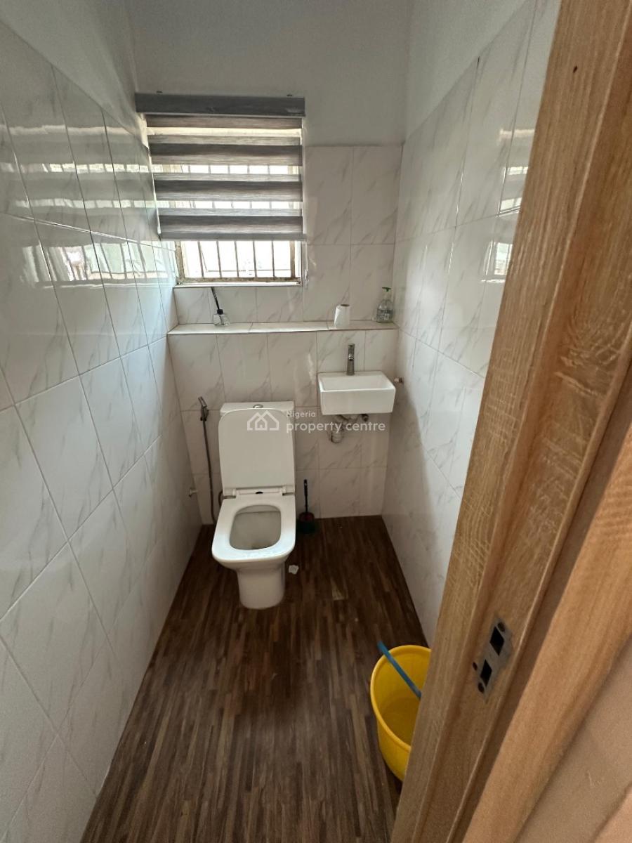 Very Spacious Shop Space, Fola Osibor, Lekki Phase 1, Lekki, Lagos, Shop for Rent