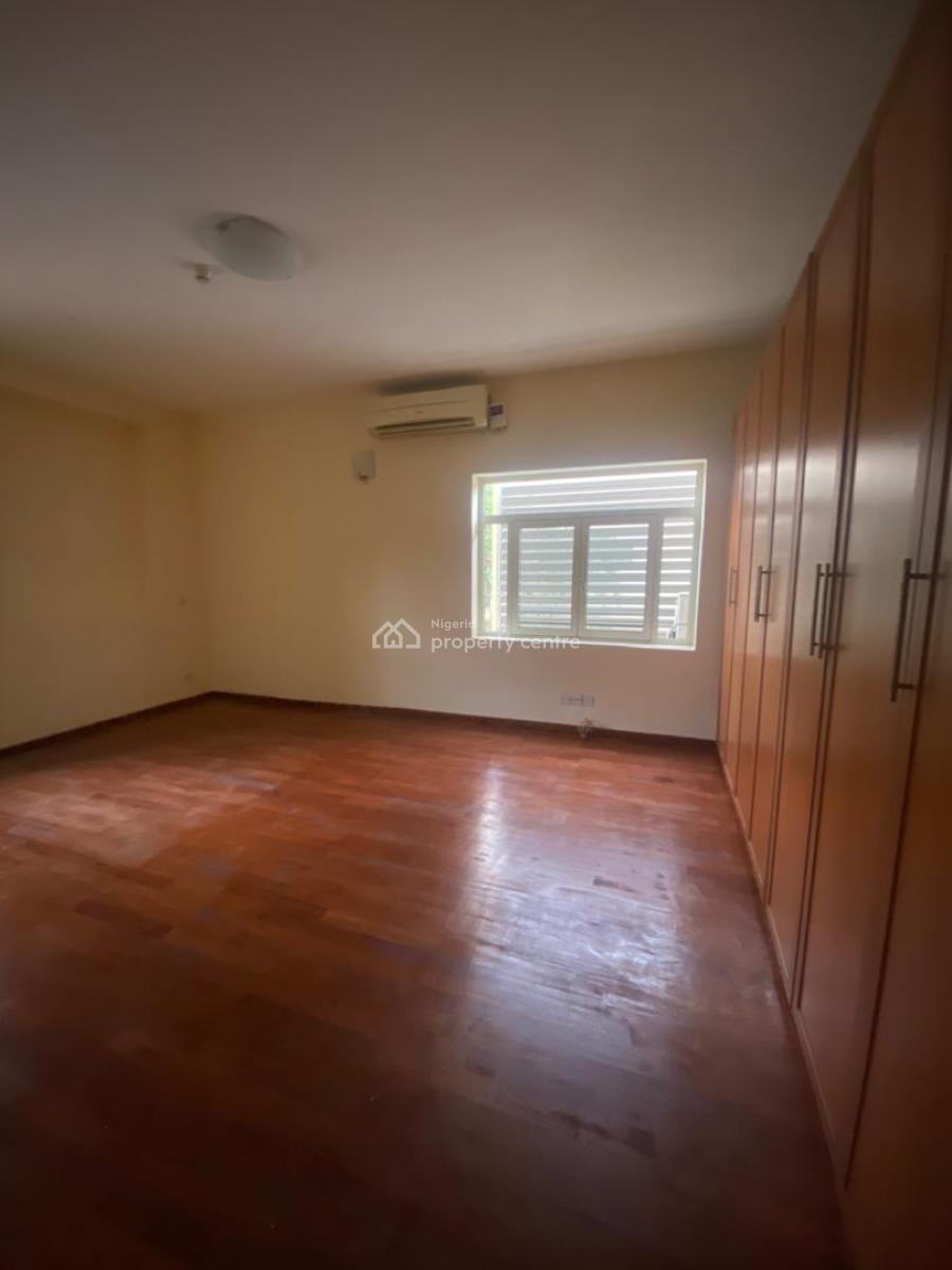 Well Maintained First Floor 4bedroom Apartment Plus Bq, Old Ikoyi Lagos, Old Ikoyi, Ikoyi, Lagos, Flat / Apartment for Rent