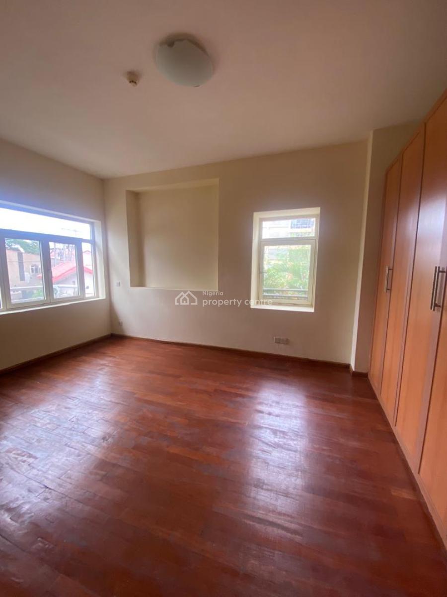Well Maintained First Floor 4bedroom Apartment Plus Bq, Old Ikoyi Lagos, Old Ikoyi, Ikoyi, Lagos, Flat / Apartment for Rent