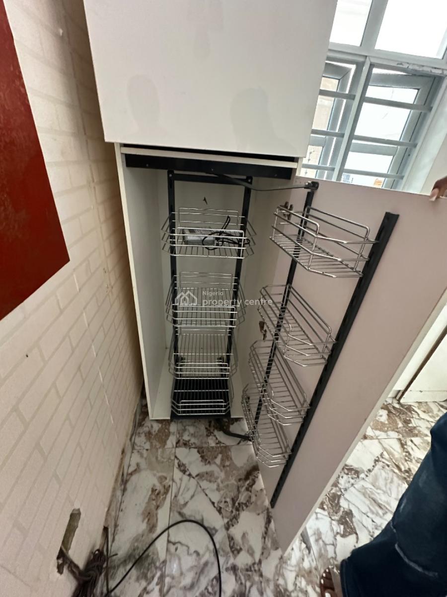 Studio Apartment, Ikota, Lekki, Lagos, Self Contain (single Rooms) for Rent