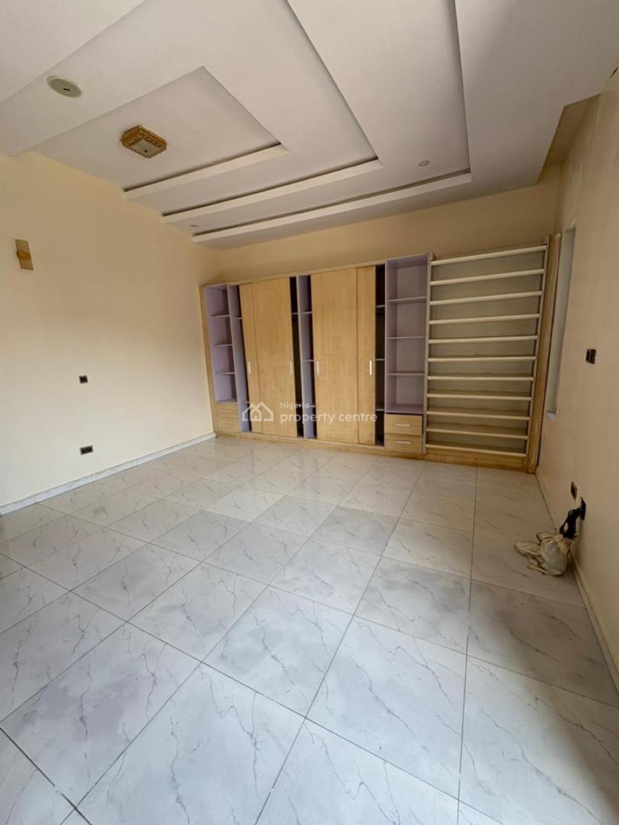 Shared Apartment(master Bedroom), Ikota, Lekki, Lagos, House for Rent