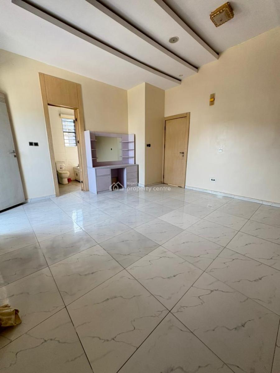 Shared Apartment(master Bedroom), Ikota, Lekki, Lagos, House for Rent