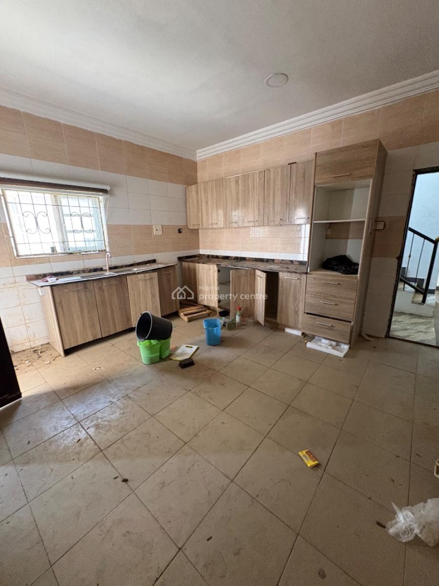 Standard 4-bedroom Duplex + Bq & Gatehouse, Von Axis, Lugbe District, Abuja, Detached Duplex for Rent