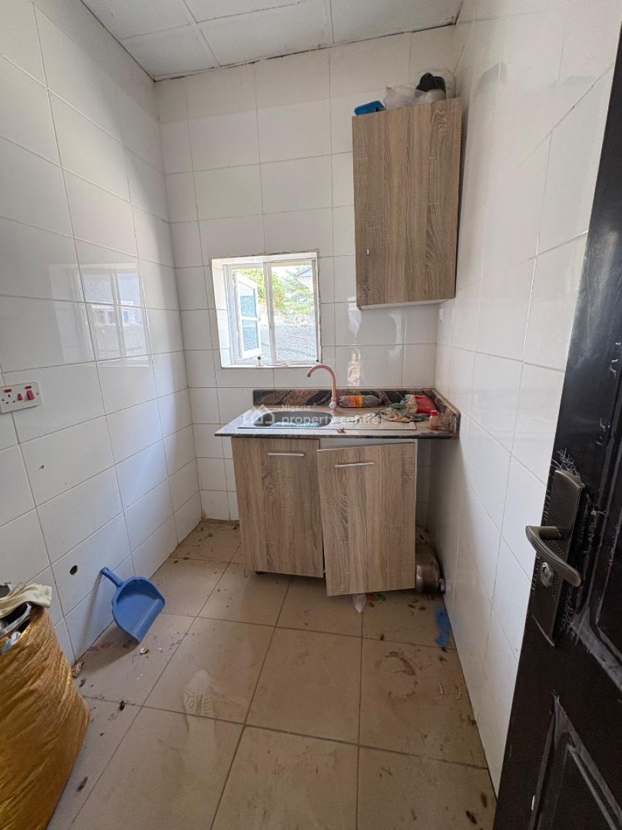 Standard 4-bedroom Duplex + Bq & Gatehouse, Von Axis, Lugbe District, Abuja, Detached Duplex for Rent