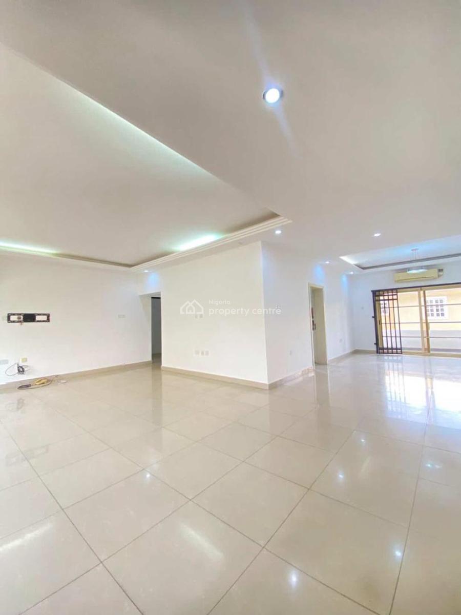 Fully Serviced Spacious 3bedroom Apartment +bq, Off Admiralty Road, Lekki Phase 1, Lekki, Lagos, Flat / Apartment for Rent