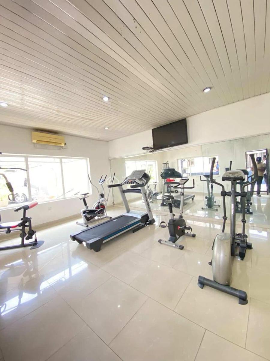 Fully Serviced Spacious 3bedroom Apartment +bq, Off Admiralty Road, Lekki Phase 1, Lekki, Lagos, Flat / Apartment for Rent