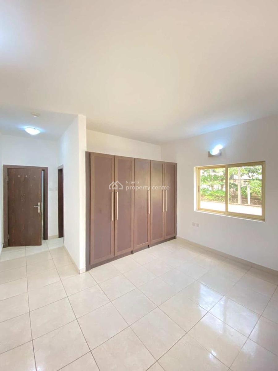 Fully Serviced Spacious 3bedroom Apartment +bq, Off Admiralty Road, Lekki Phase 1, Lekki, Lagos, Flat / Apartment for Rent