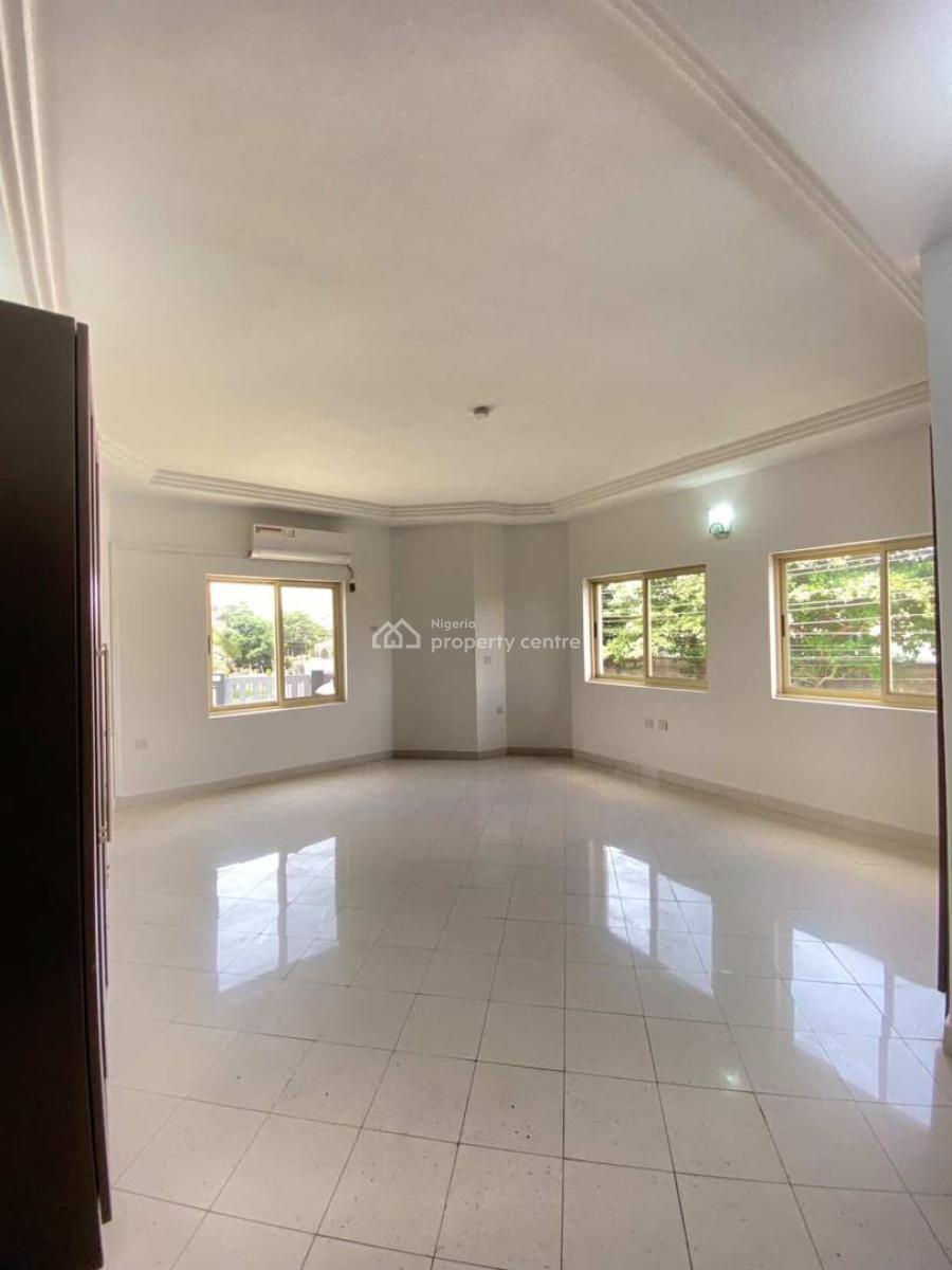 Fully Serviced Spacious 3bedroom Apartment +bq, Off Admiralty Road, Lekki Phase 1, Lekki, Lagos, Flat / Apartment for Rent