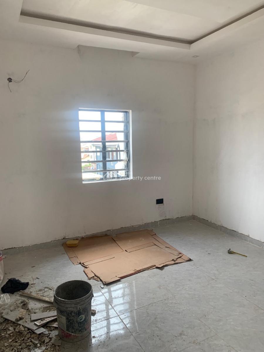 Executive Standard Spacious 2 Bedroom Flats, Gbagada, Lagos, Flat / Apartment for Rent