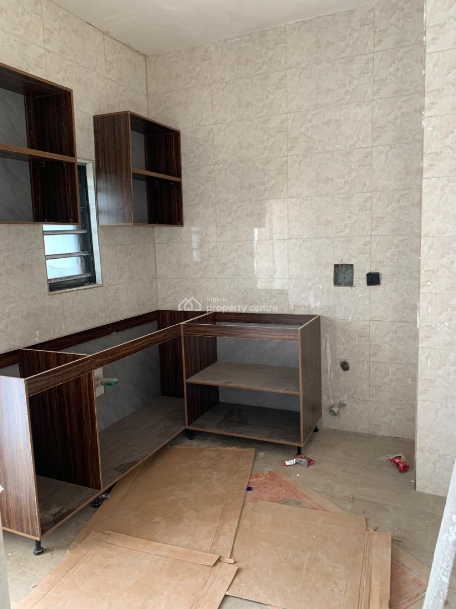 Executive Standard Spacious 2 Bedroom Flats, Gbagada, Lagos, Flat / Apartment for Rent