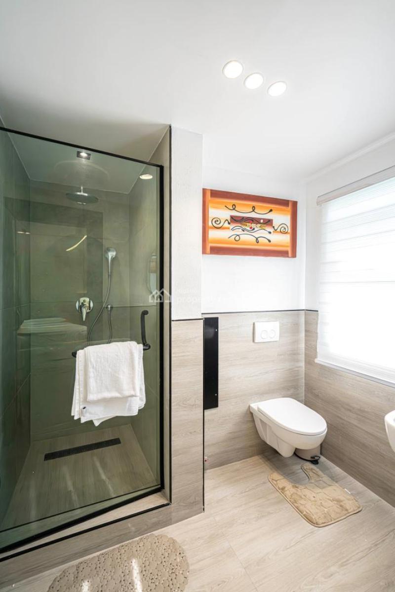 Luxury 1-bedroom Waterfront Apartment with Boat Jetty, Old Ikoyi, Ikoyi, Lagos, Flat / Apartment Short Let