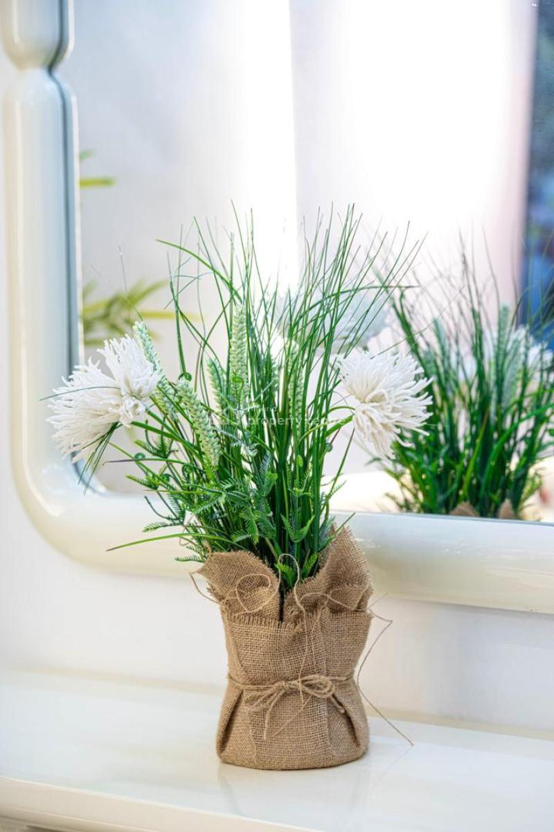 Luxury 1-bedroom Waterfront Apartment with Boat Jetty, Old Ikoyi, Ikoyi, Lagos, Flat / Apartment Short Let