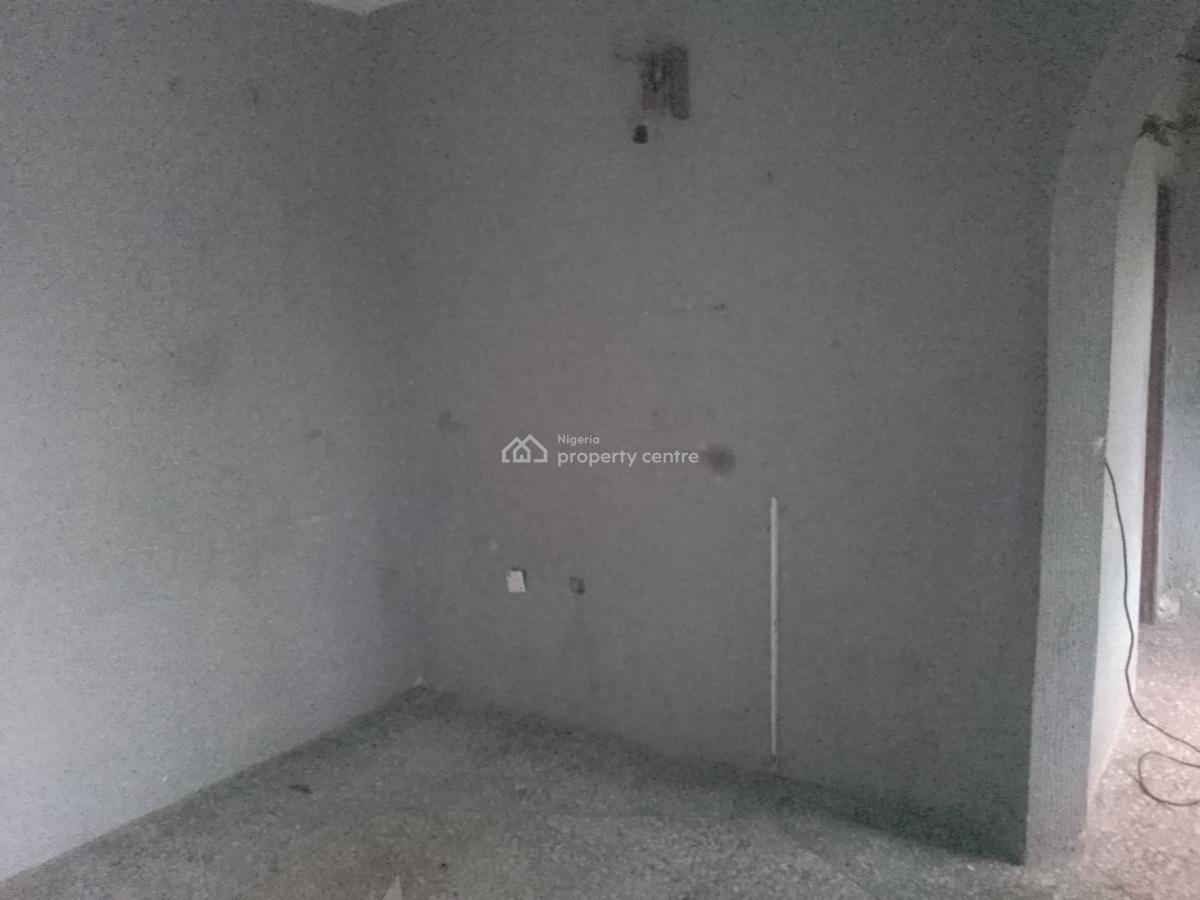 2 Bedroom Apartment, 2 Oyibo Close, Oku Layout, Orunwhorhun, Udu, Delta, Flat / Apartment for Rent