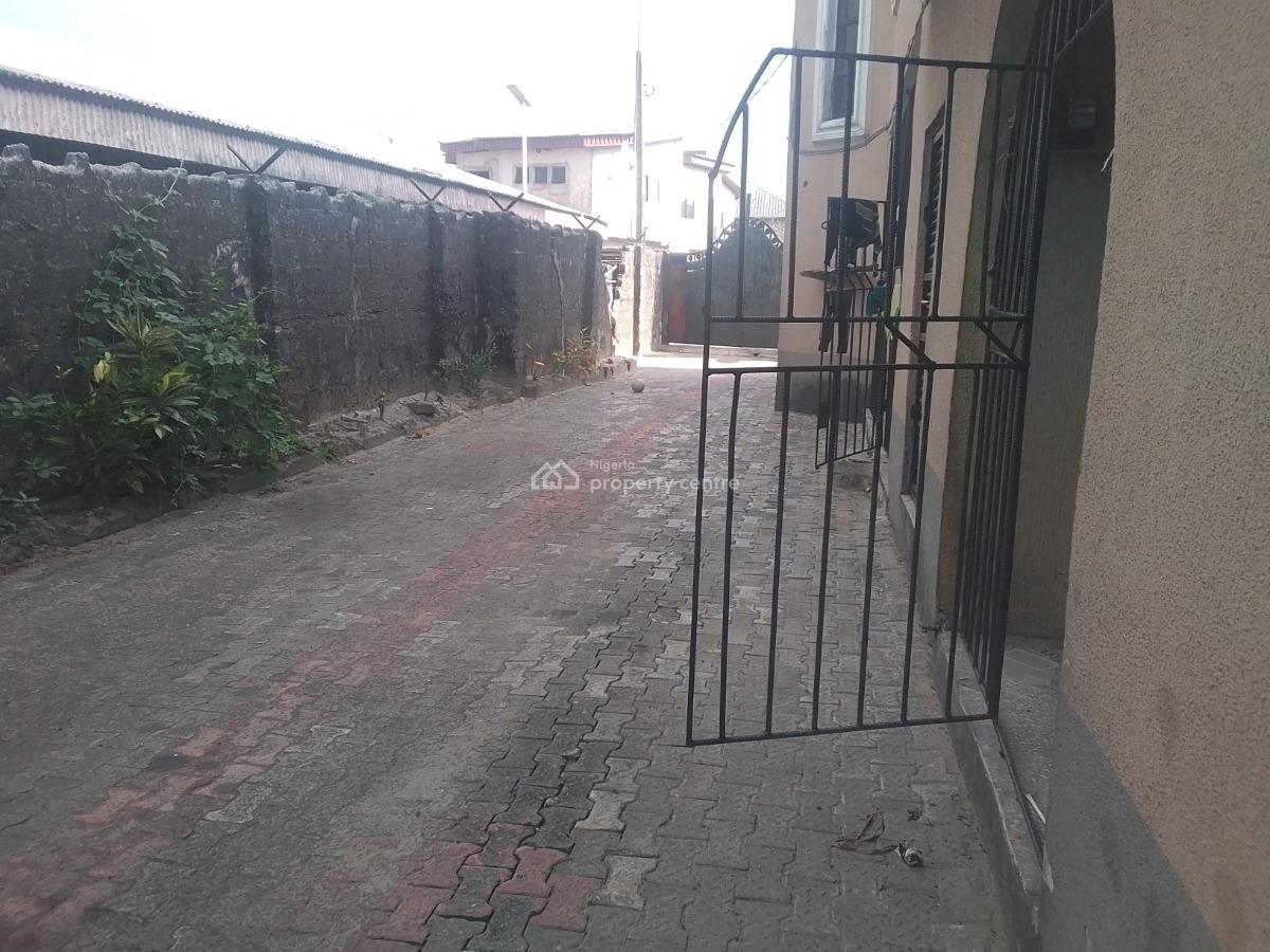 2 Bedroom Apartment, 2 Oyibo Close, Oku Layout, Orunwhorhun, Udu, Delta, Flat / Apartment for Rent