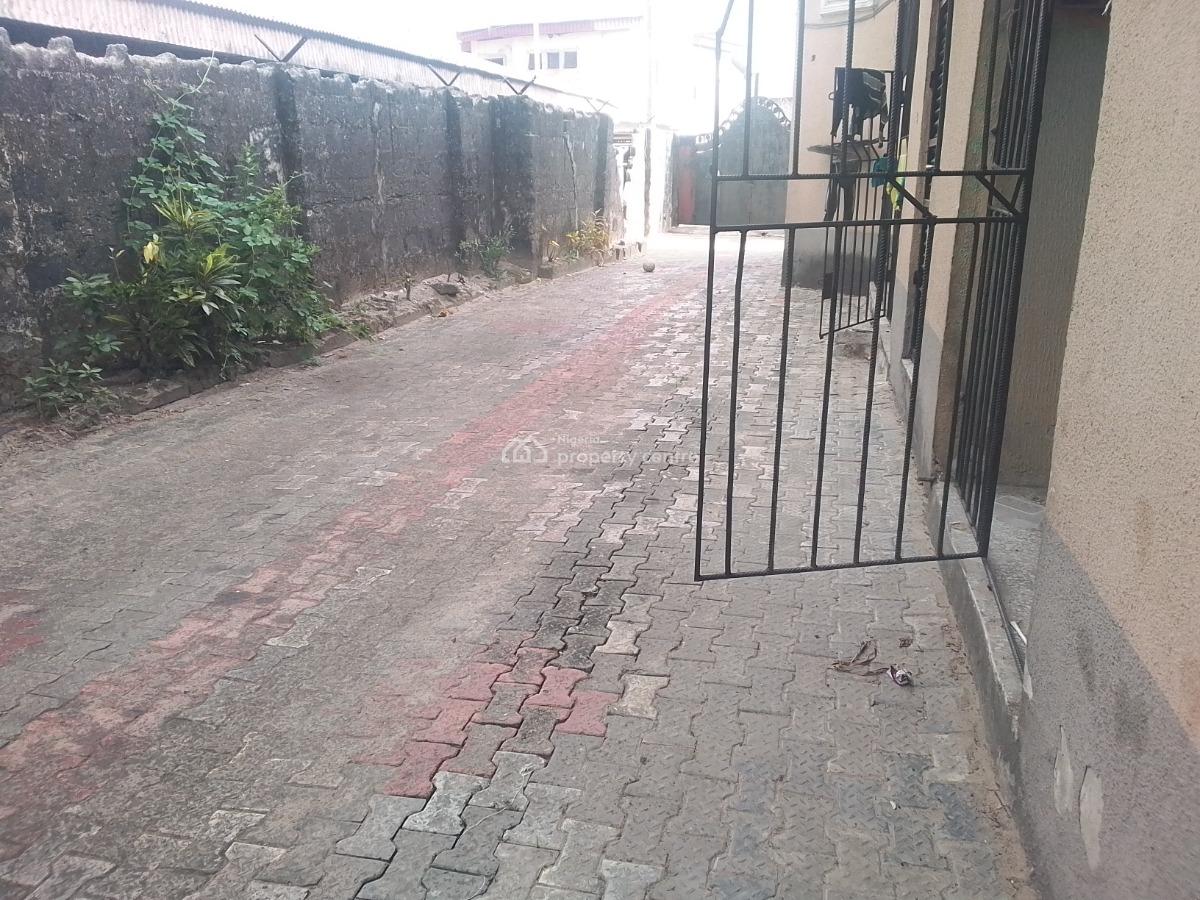 2 Bedroom Apartment, 2 Oyibo Close, Oku Layout, Orunwhorhun, Udu, Delta, Flat / Apartment for Rent