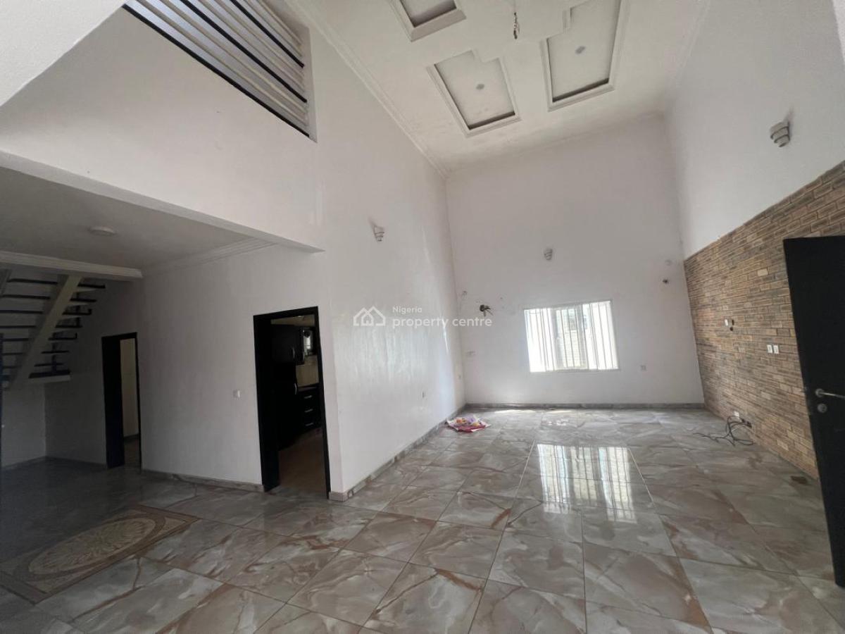 Well Maintained 4 Bedroom Terrace, Osapa, Lekki, Lagos, Terraced Duplex for Rent