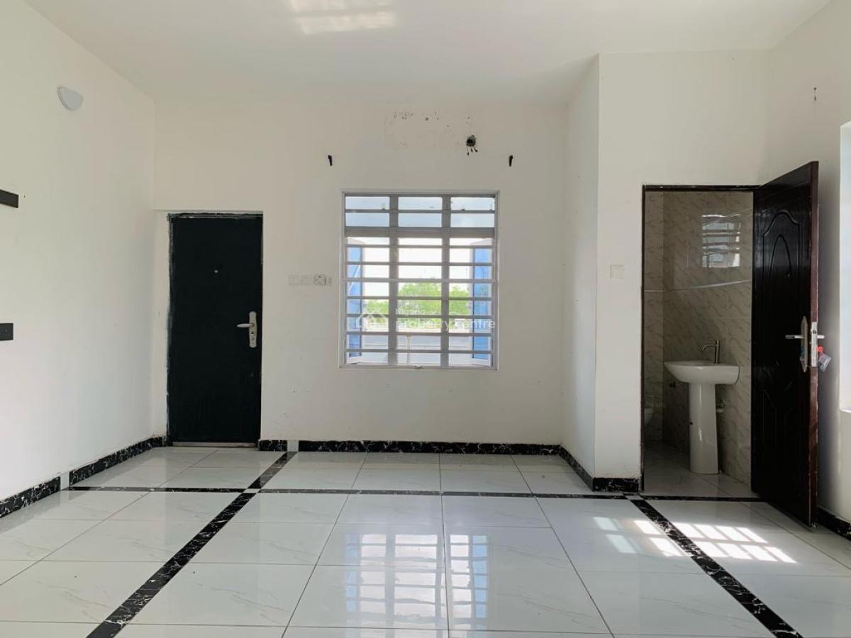 Standard Room and Pallor in a Good Neighborhood, Orinbawa Phase2, Awoyaya, Ibeju Lekki, Lagos, Mini Flat (room and Parlour) for Rent