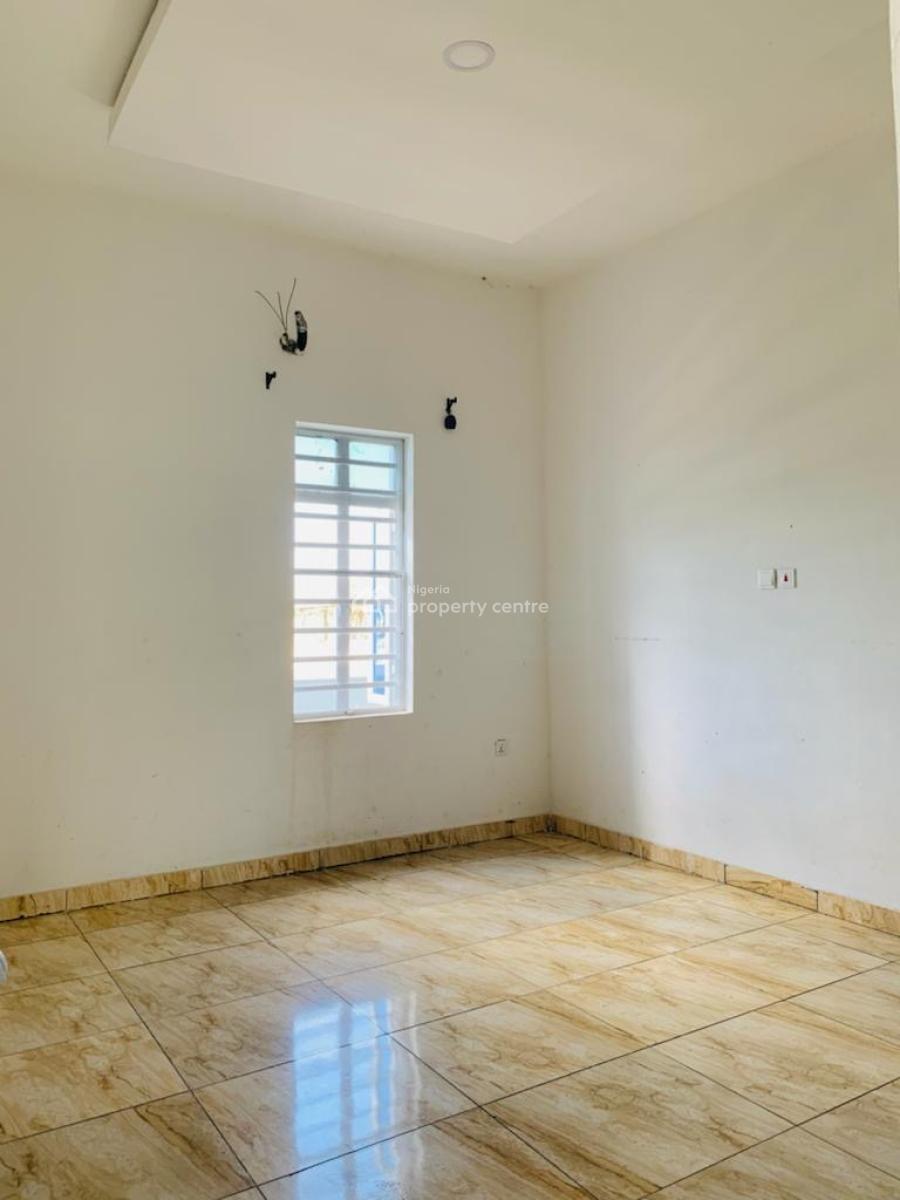 Standard Room and Pallor in a Good Neighborhood, Orinbawa Phase2, Awoyaya, Ibeju Lekki, Lagos, Mini Flat (room and Parlour) for Rent