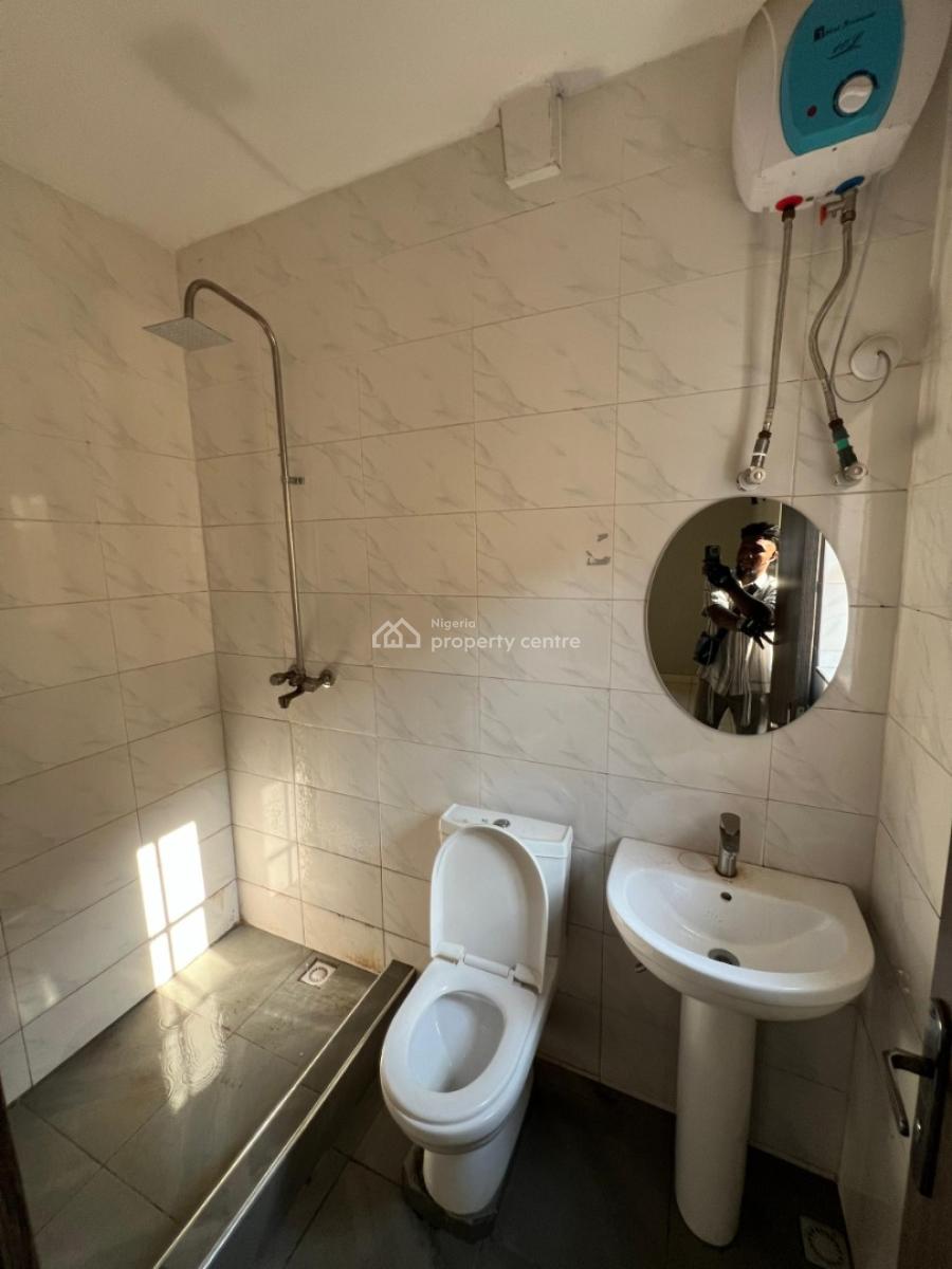 Spacious 2 Bedroom Apartment, Chevron Tollgate Lekki Lagos, Lekki, Lagos, Flat / Apartment for Rent