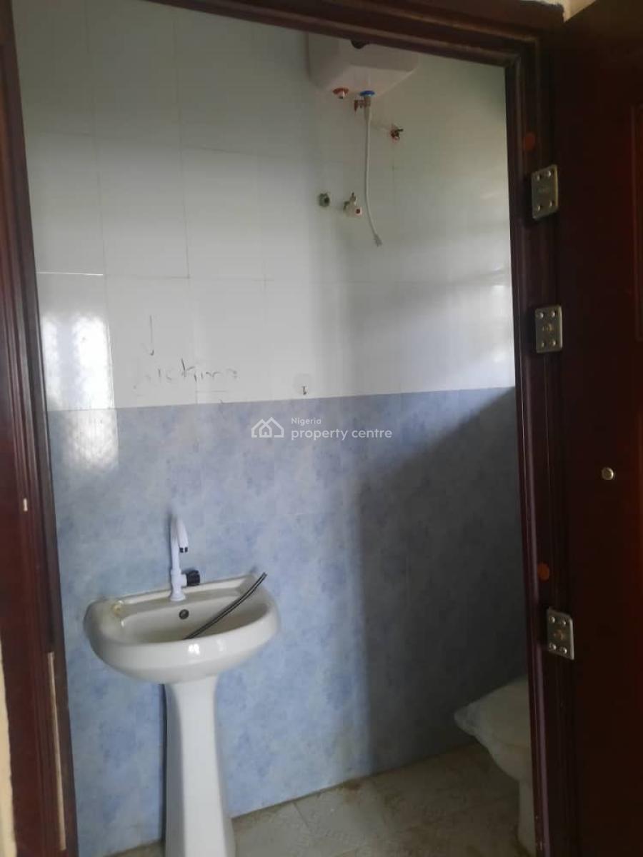 3 Bedroom Luxury Apartment in Unilag Estate Magodo Gra Phase 1.#5.5m P, Unilag Estate, Gra Phase 1, Magodo, Lagos, Flat / Apartment for Rent