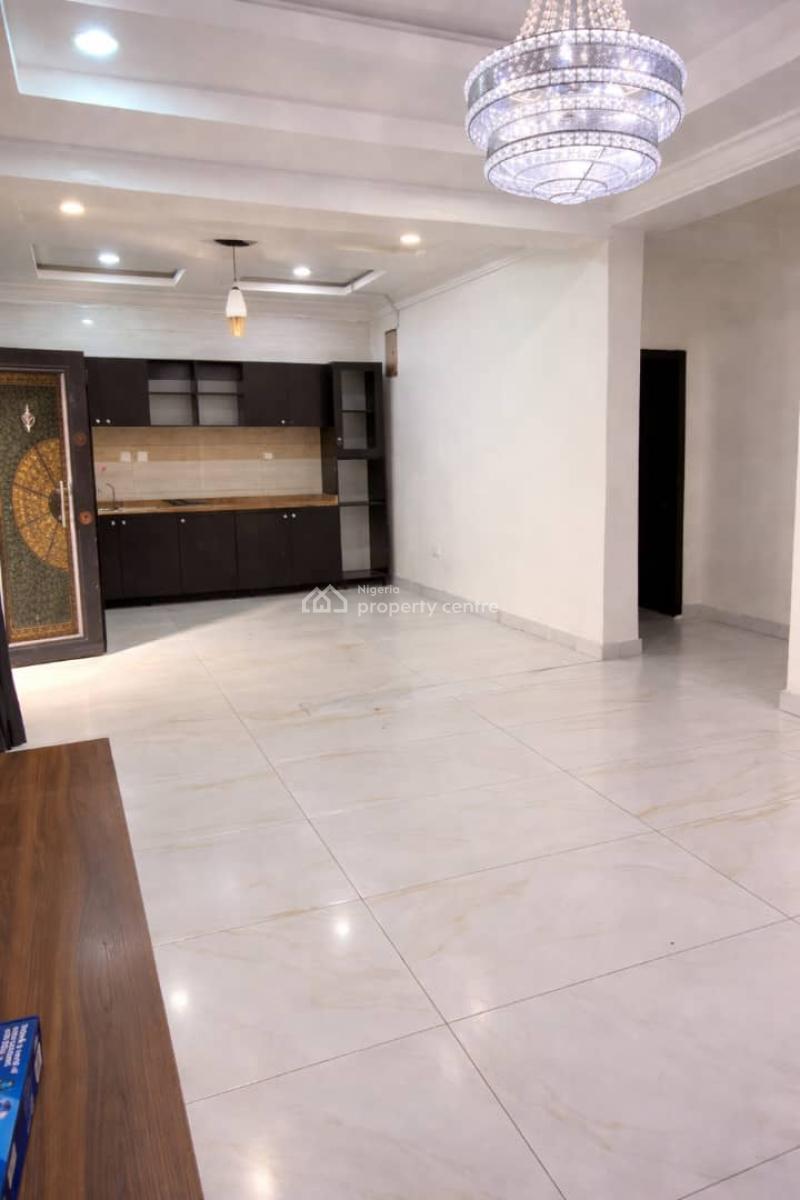Standard Spacious 6units of 3bedrooms Apartment, Lekki Phase 1 Off Admiralty Way, Lekki, Lagos, Flat / Apartment for Rent