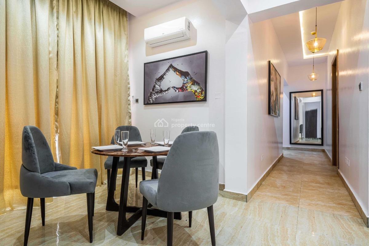 Lovely   and Luxury 3bedroom Penthouse with Private Cinema and Po, Lekki Phase 1, Lekki, Lagos, Flat / Apartment Short Let