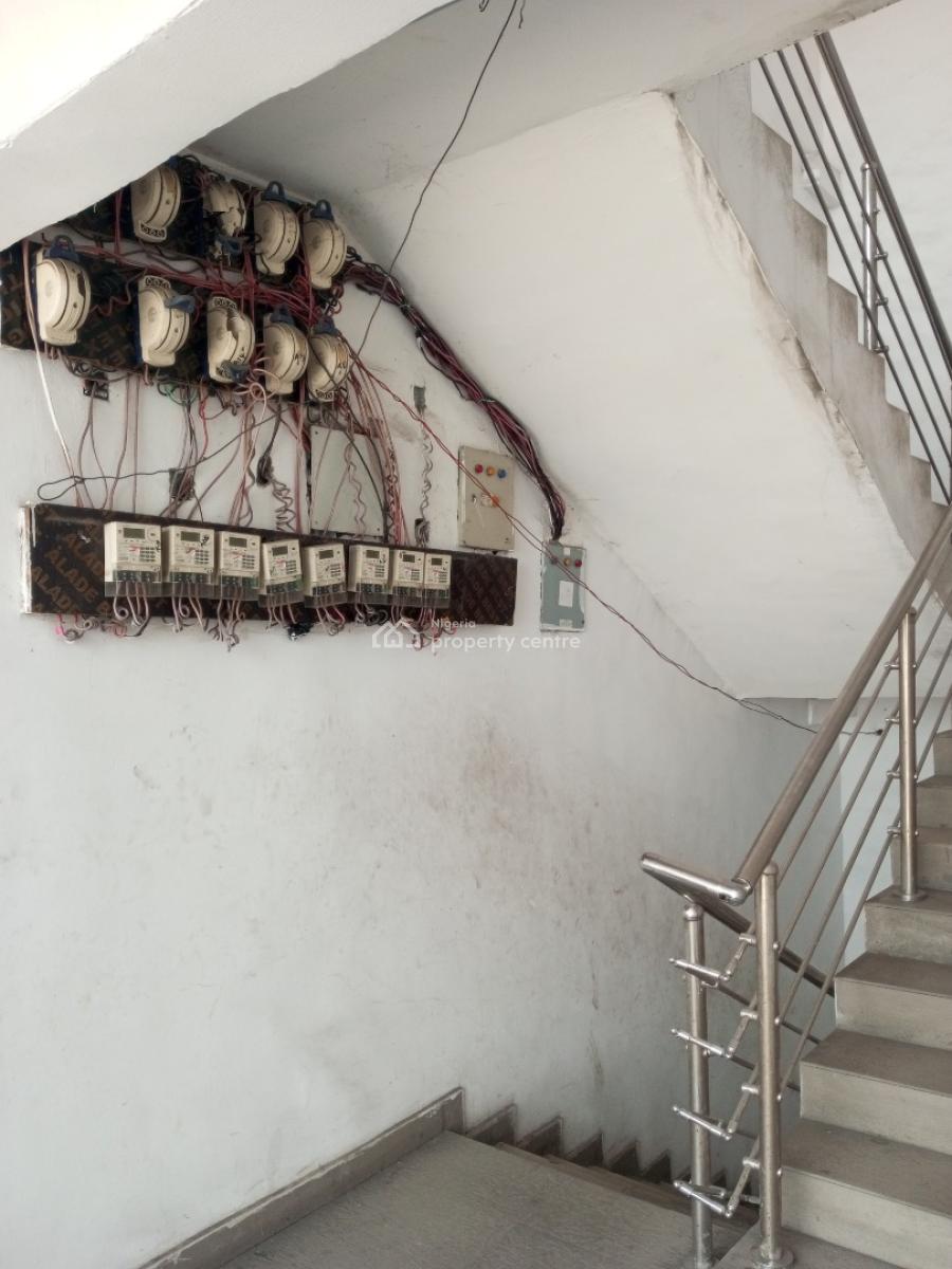 Big Shop 30sqm in a Complex By The Express, Lekki, Lagos, Shop for Rent