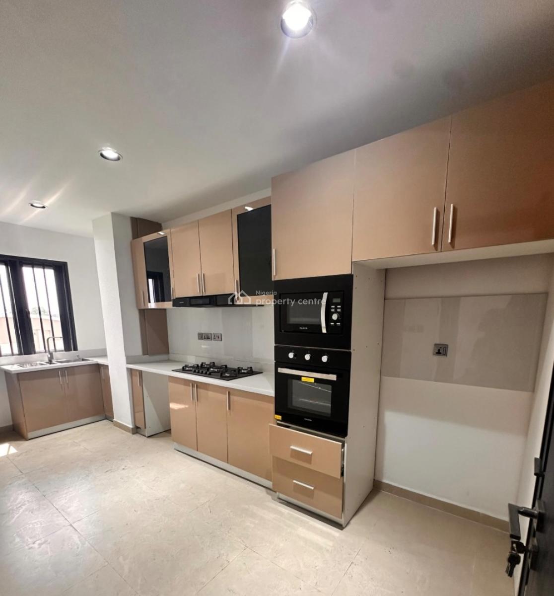 Exquisitely Finished Serviced 4bedroom Miasonette, Iponri, Surulere, Lagos, Terraced Duplex for Rent