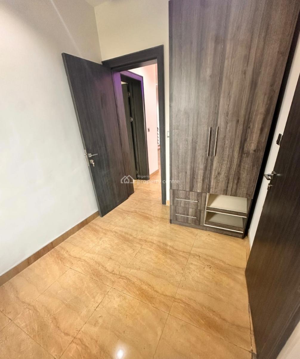 Exquisitely Finished Serviced 4bedroom Miasonette, Iponri, Surulere, Lagos, Terraced Duplex for Rent