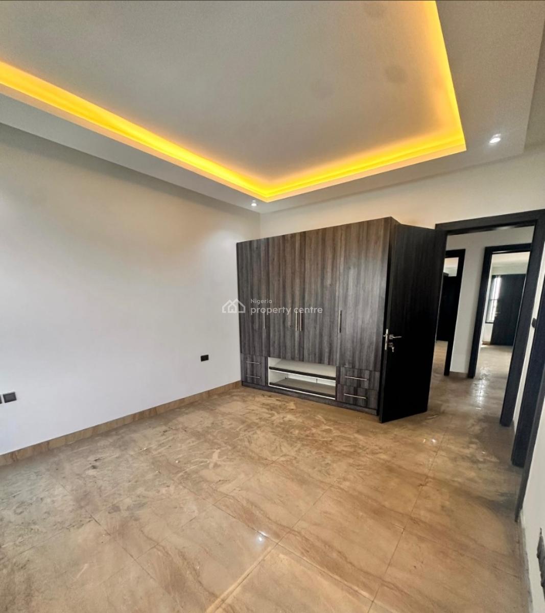 Exquisitely Finished Serviced 4bedroom Miasonette, Iponri, Surulere, Lagos, Terraced Duplex for Rent