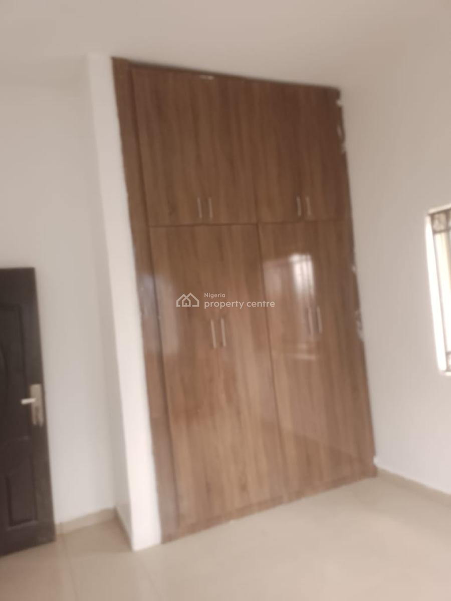 2 Bedrooms Blocks of Flat Spaciously Built 4.5m, Durumi, Abuja, Flat / Apartment for Rent