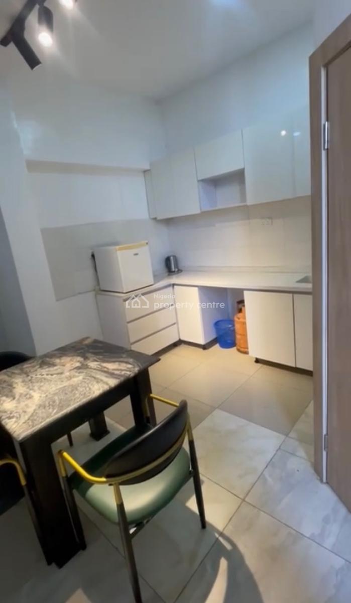 Furnished 2 Bedroom Apartment in Lekki Phase 1., Off Admiralty Road Lekki Phase 1., Lekki Phase 1, Lekki, Lagos, Flat / Apartment for Rent