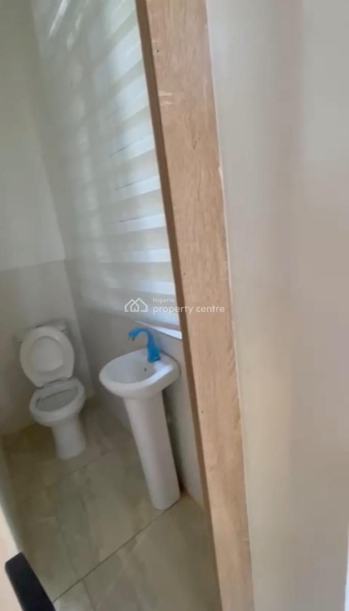 Furnished 2 Bedroom Apartment in Lekki Phase 1., Off Admiralty Road Lekki Phase 1., Lekki Phase 1, Lekki, Lagos, Flat / Apartment for Rent