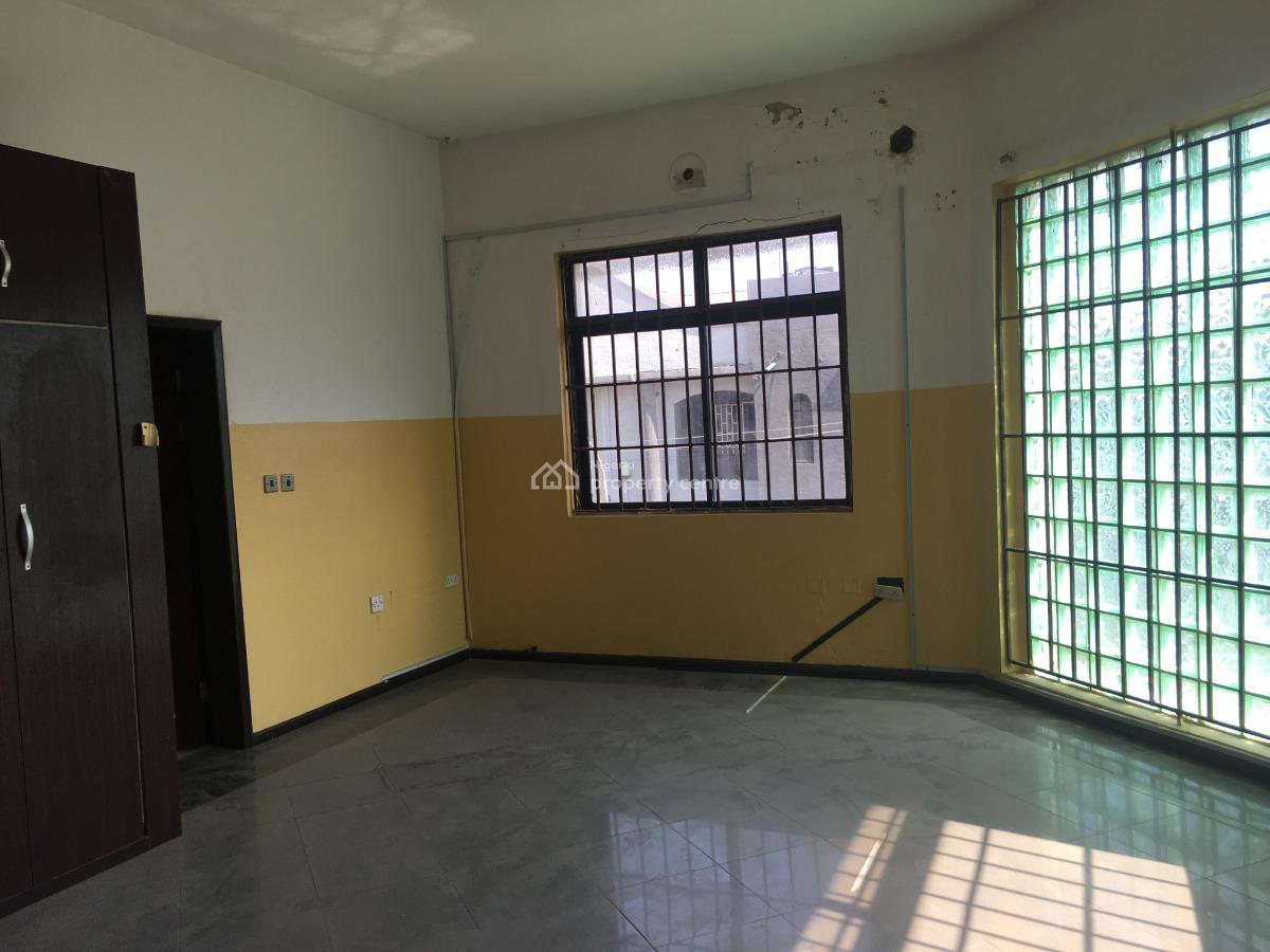 9bedrooms Semi Detached Duplex with 3 Rooms Bq, Off Joel Ogunaike Street, Ikeja Gra, Ikeja, Lagos, Office Space for Rent