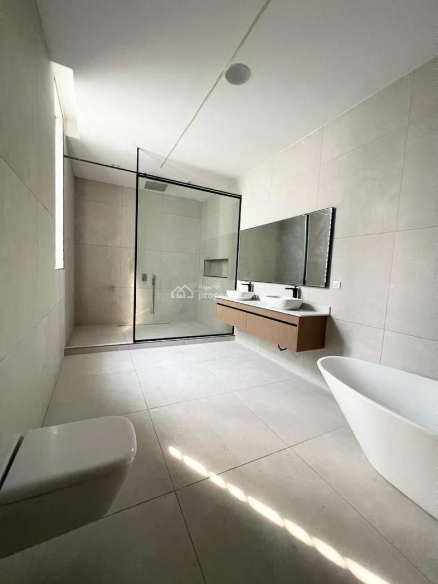 5bedrooms Fully-detached Duplex with Bq ., Lekki Phase 1, Lekki, Lagos, Detached Duplex for Sale