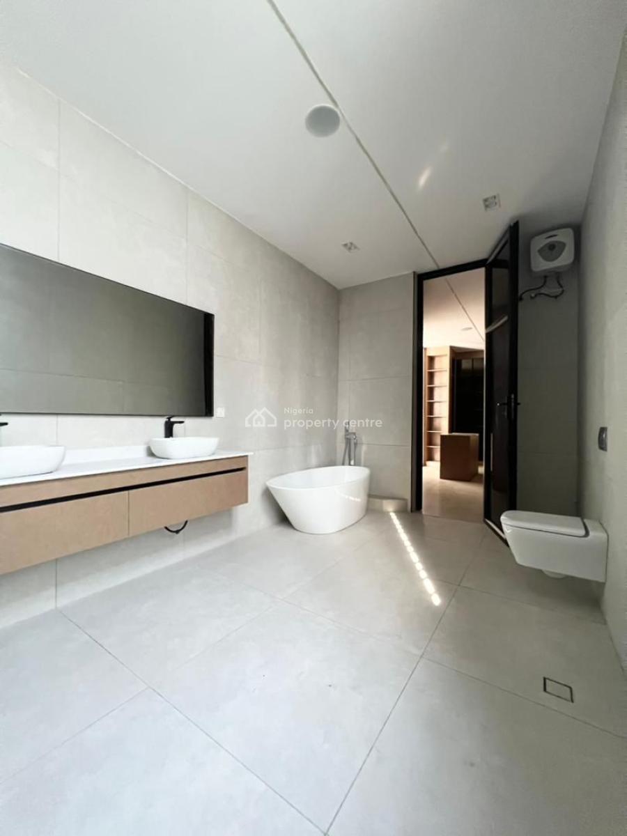 5bedrooms Fully-detached Duplex with Bq ., Lekki Phase 1, Lekki, Lagos, Detached Duplex for Sale