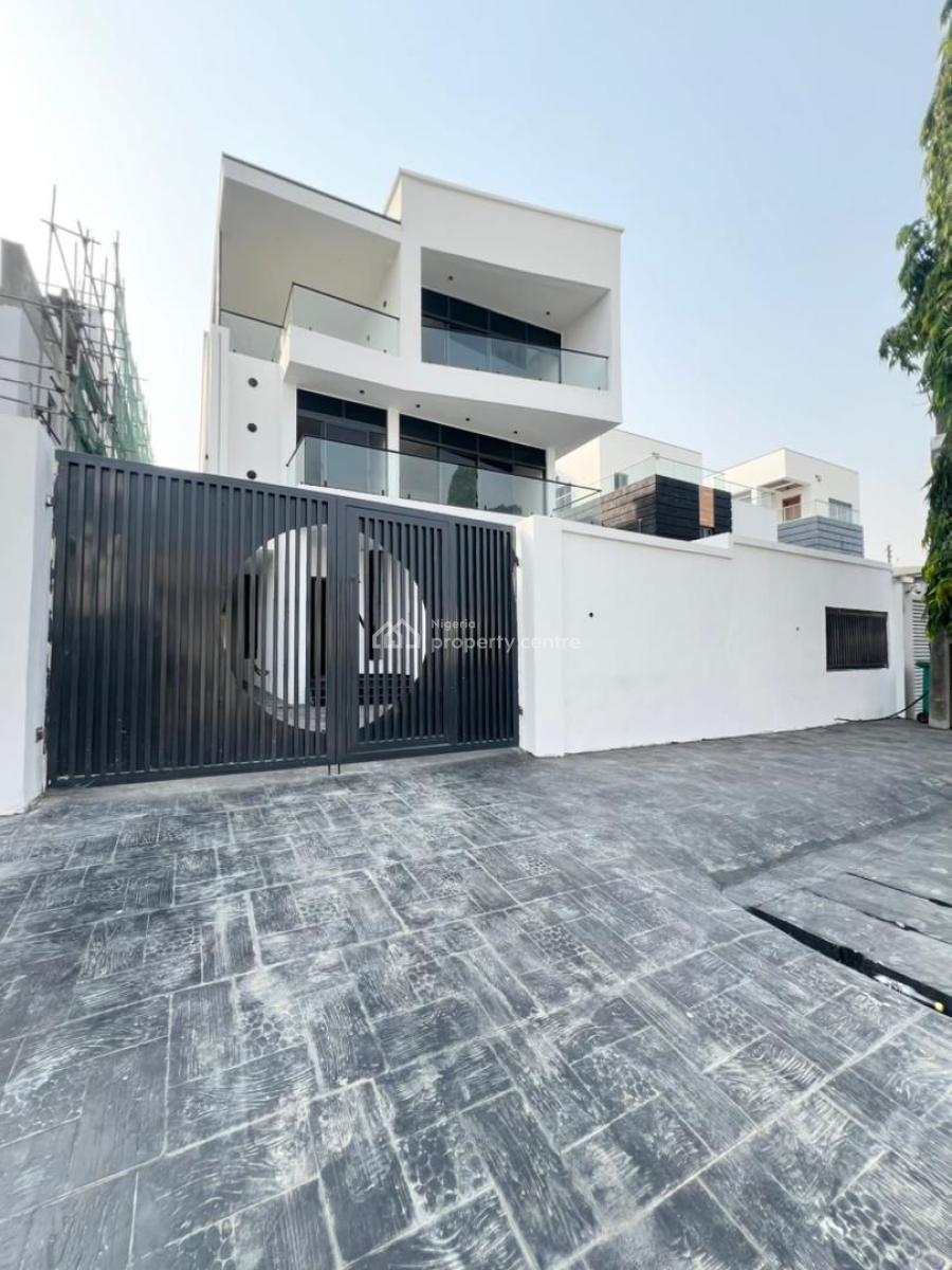 5bedrooms Fully-detached Duplex with Bq ., Lekki Phase 1, Lekki, Lagos, Detached Duplex for Sale