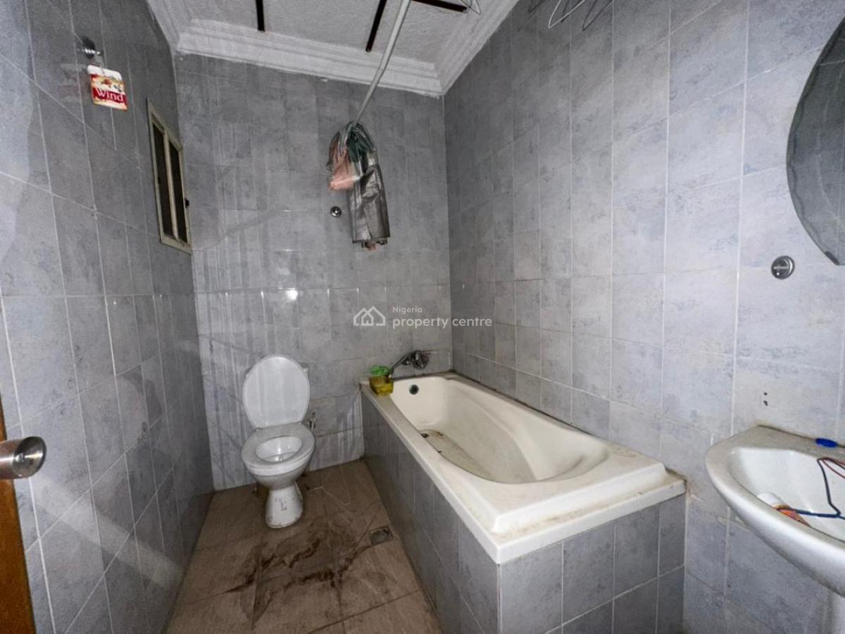 4 Bedroom Semi-detached Duplex, Gra Phase 1, Magodo, Lagos, Semi-detached Duplex for Rent