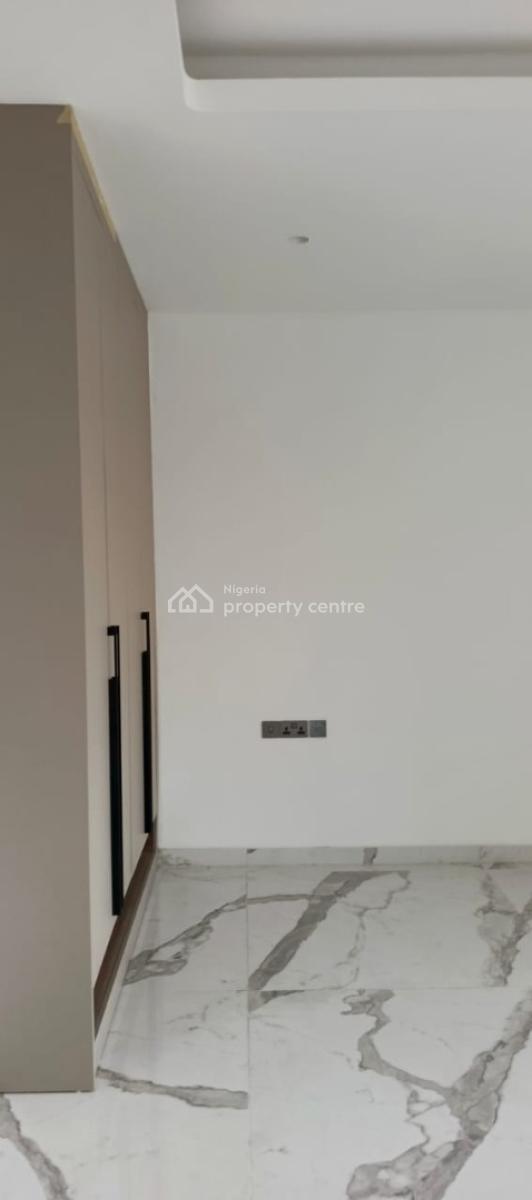 4brm Apartment with a Bq, Bourdilon Ikoyi, Ikoyi, Lagos, Flat / Apartment for Rent