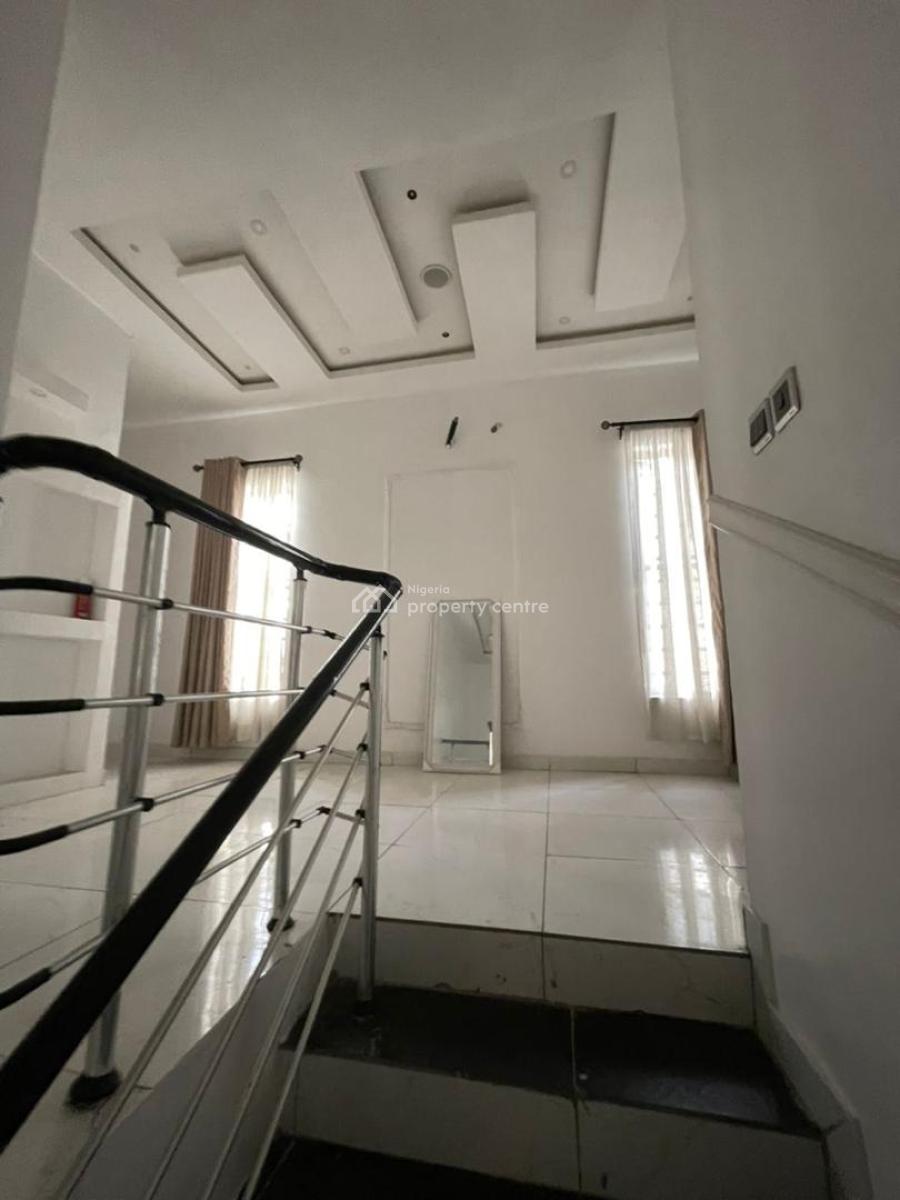 Distress 4 Bedroom Fully Detached Duplex with Pool, Ikota Gra, Lekki, Lagos, Detached Duplex for Sale