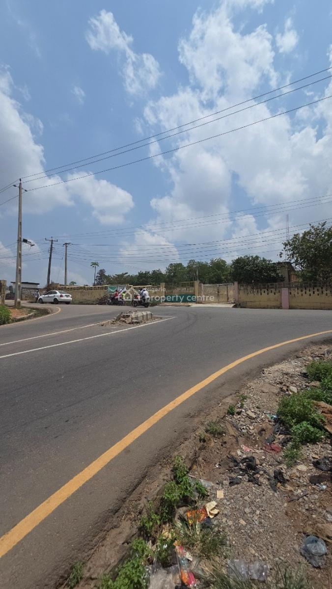 Prime Commercial Parcel of Land, Beside St. Louis Grammar School, Off Veterinary Junction, Mokola, Ibadan, Oyo, Commercial Land for Sale