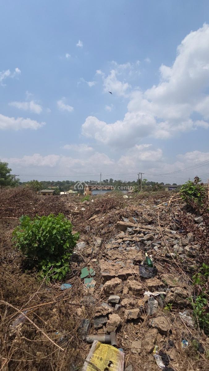 Prime Commercial Parcel of Land, Beside St. Louis Grammar School, Off Veterinary Junction, Mokola, Ibadan, Oyo, Commercial Land for Sale