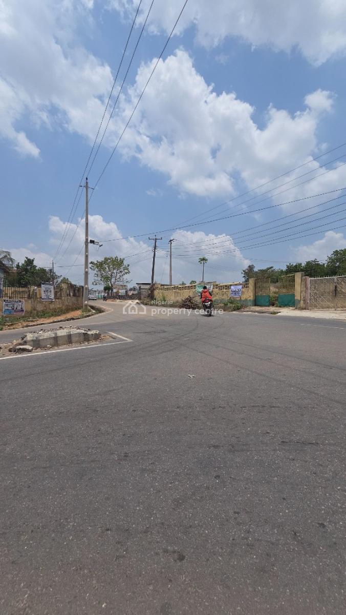 Prime Commercial Parcel of Land, Beside St. Louis Grammar School, Off Veterinary Junction, Mokola, Ibadan, Oyo, Commercial Land for Sale