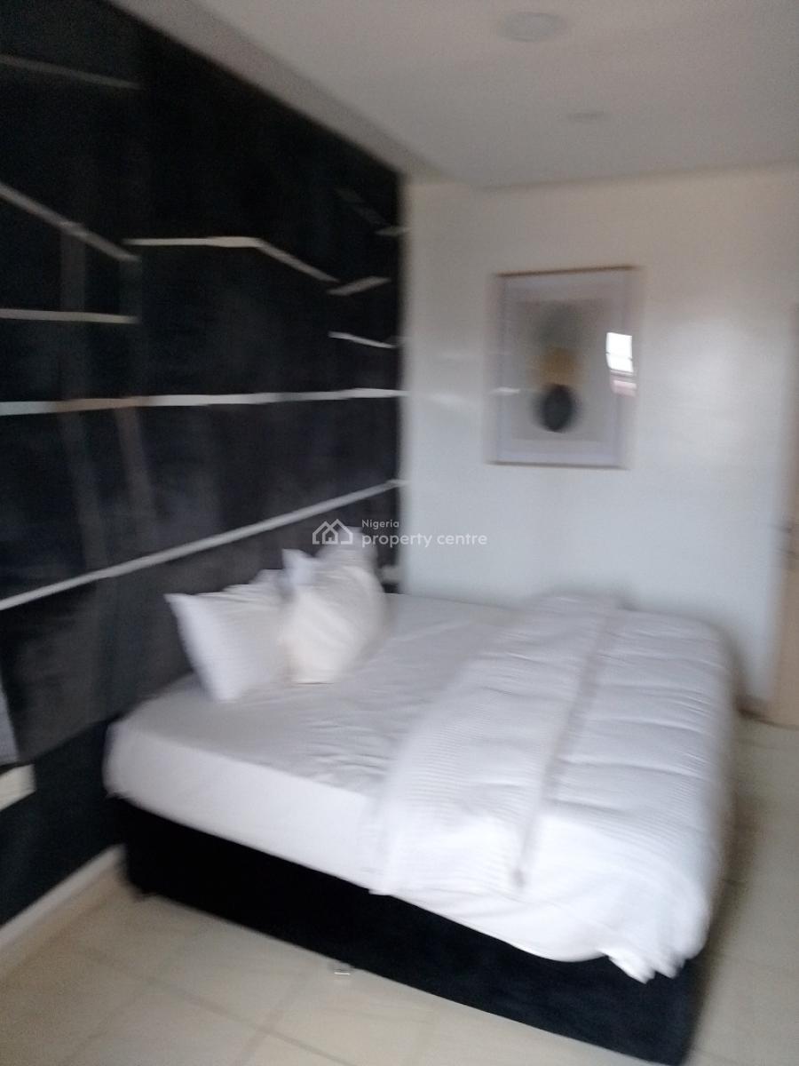 Serviced 3 Bedroom Furnished Or Unfurnished with 24 Hours Light Flat, Off Admiralty, Lekki Phase 1, Lekki, Lagos, Flat / Apartment for Rent