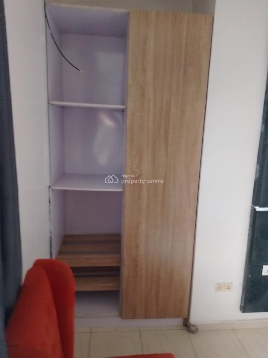 Serviced 3 Bedroom Furnished Or Unfurnished with 24 Hours Light Flat, Off Admiralty, Lekki Phase 1, Lekki, Lagos, Flat / Apartment for Rent