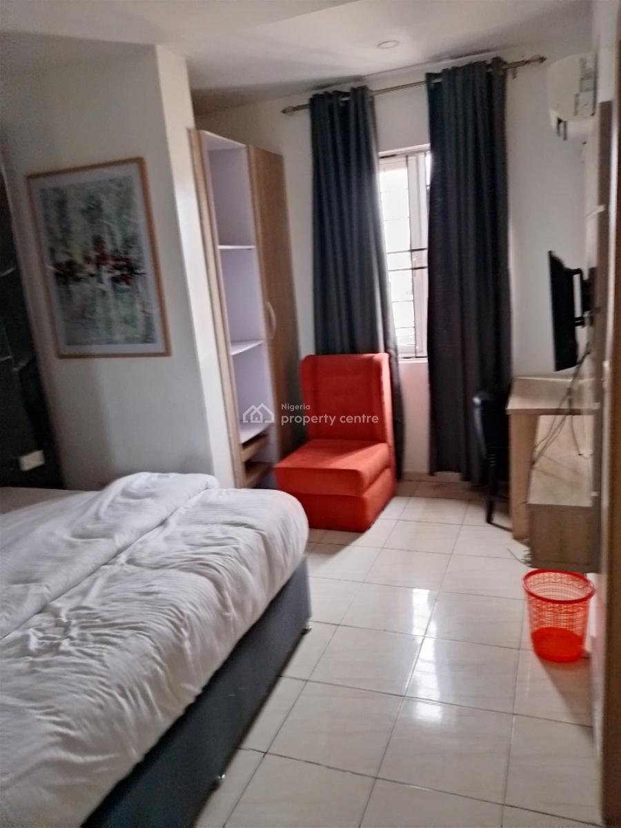 Serviced 3 Bedroom Furnished Or Unfurnished with 24 Hours Light Flat, Off Admiralty, Lekki Phase 1, Lekki, Lagos, Flat / Apartment for Rent