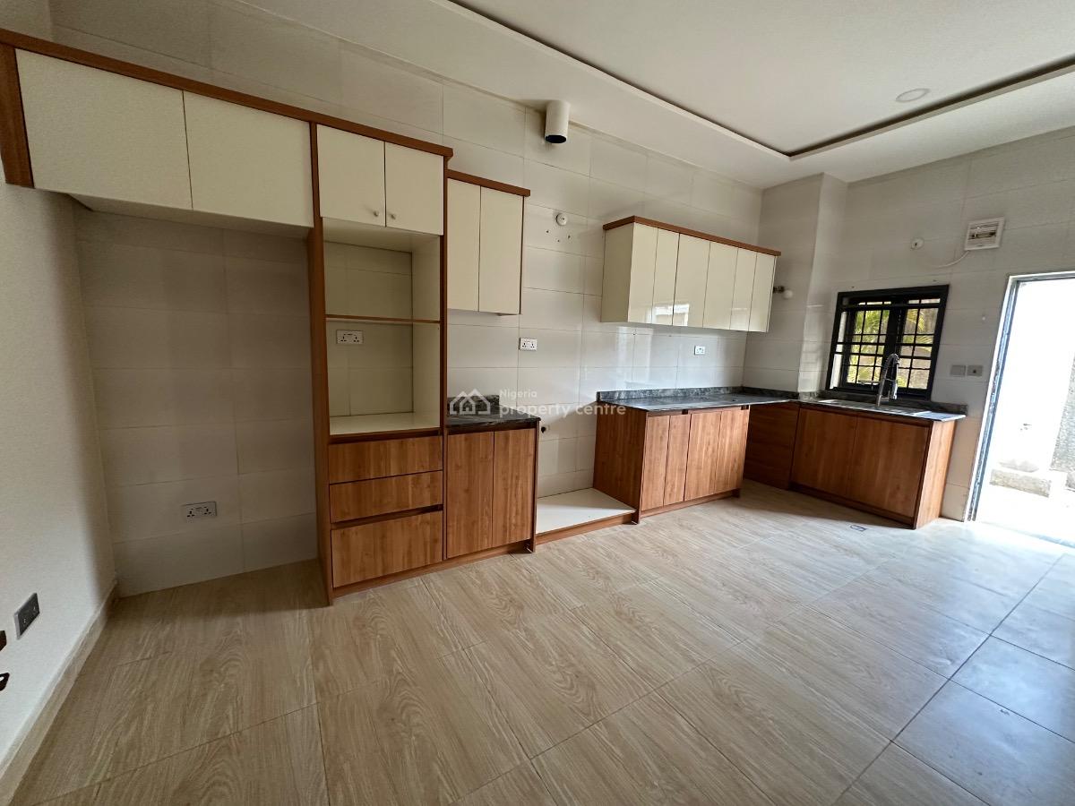 4 Bedroom Terrace Duplex with Bq, Serene Environment, Guzape District, Abuja, Terraced Duplex for Sale