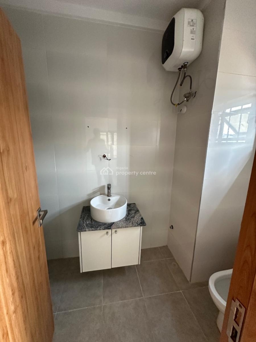 4 Bedroom Terrace Duplex with Bq, Serene Environment, Guzape District, Abuja, Terraced Duplex for Sale