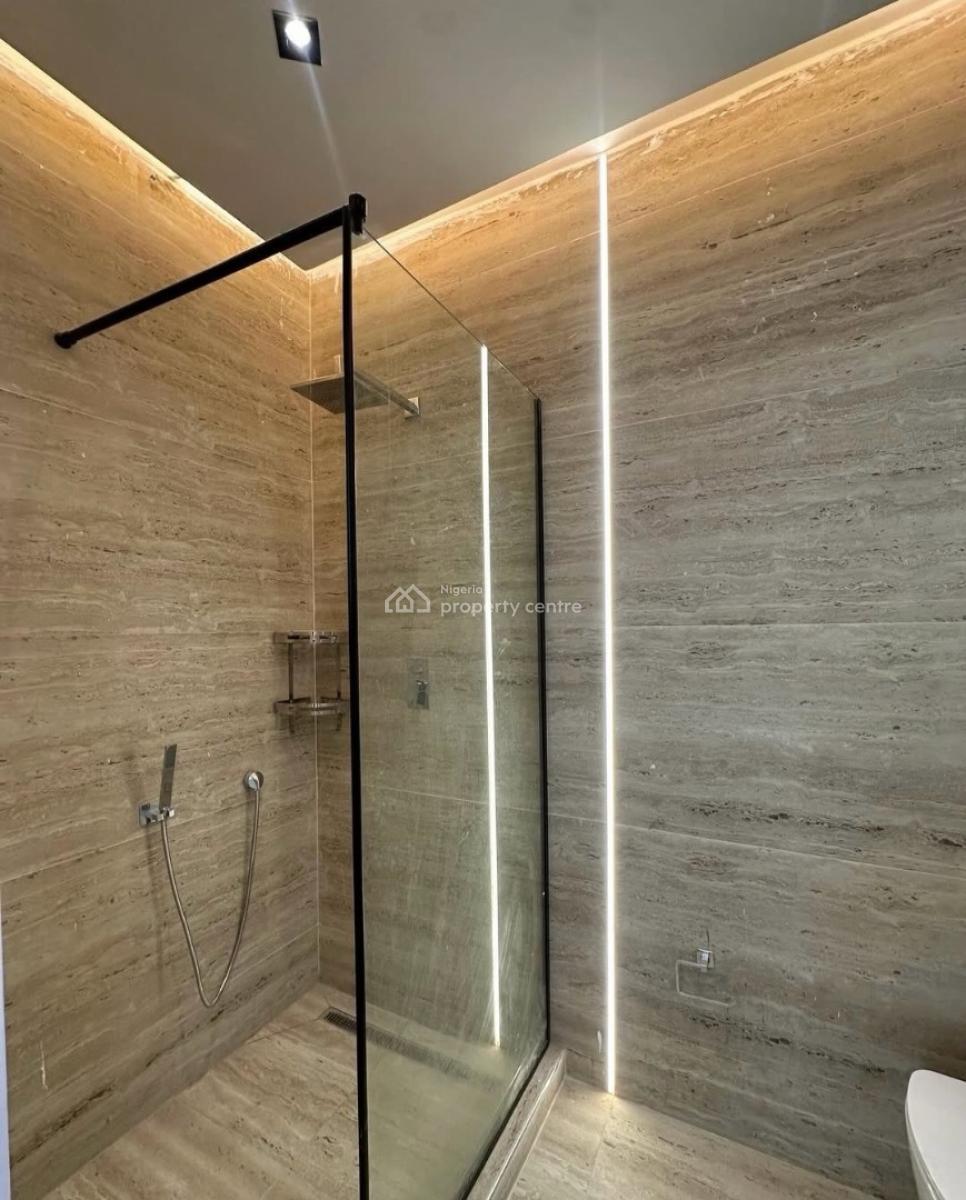 Serviced with 24/7 Power Supply 2 Bedroom En-suite Maisonette with an, Lekki Phase 1, Lekki, Lagos, Flat / Apartment for Rent